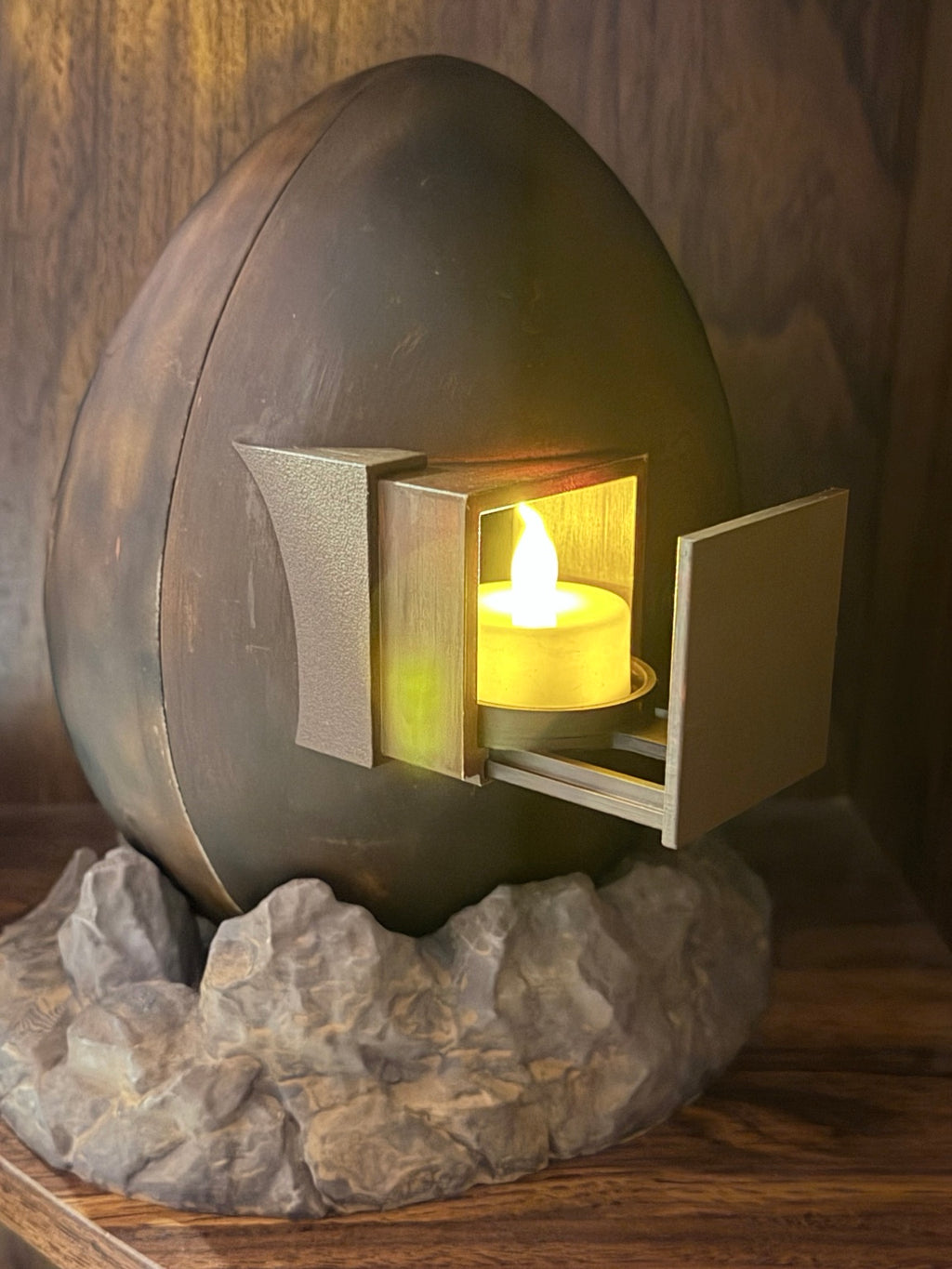 Dragon Firelight – Hand-Painted Dragon Egg Lamp — view 4